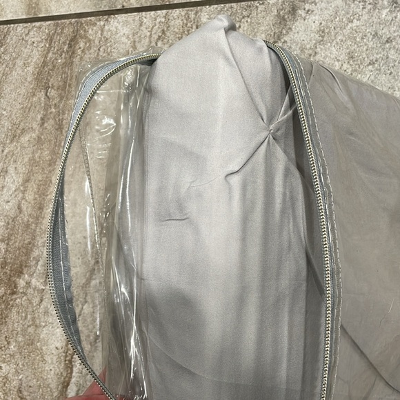 New in Box Sweet Home Collection 3 Piece King Duvet Set Pinch Pleat Silver - Picture 4 of 9